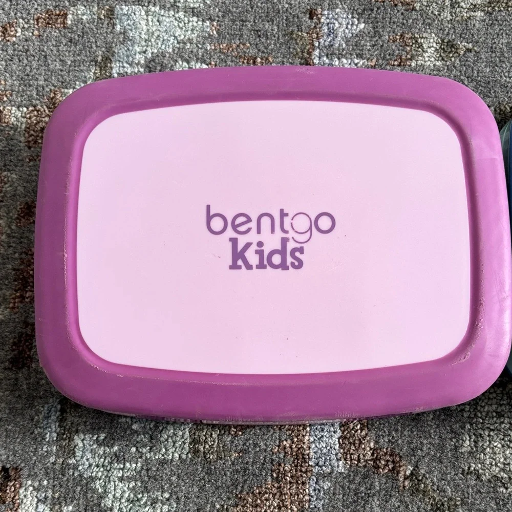 Bentgo Kids Pink and Blue Lunch Box - Picture 6 of 7